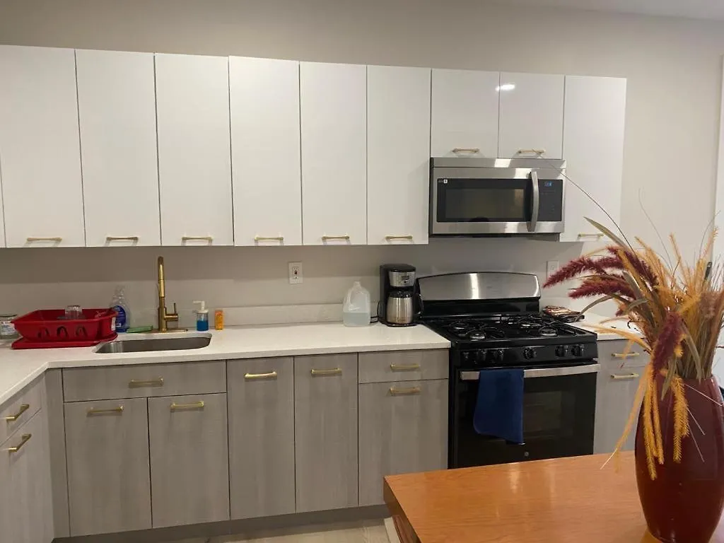 Homestay Stylish Room 8Mins To Newark Airport
